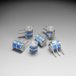 Littelfuse-SL1021A600R Gasentladungslampen Gas Discharge Tubes 600VDC 10KADC 10AAC 1.5pF Radial Thru-Hole