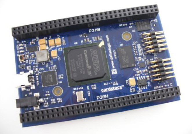 Dallas Logic Corporation-CMC1003-2M-55-8 Cartes et kits de développement de logique programmable EP4CE55 FPGA Development Board 25MHz 1GB RAM 64MB ASMI Flash/Serial Flash