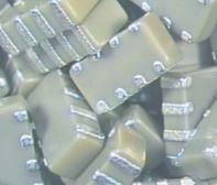 KYOCERA AVX Components Corporation-W3A4YC103K4T4A Matriz del capacitor Cap Ceramic Array 0.01uF 16V X7R 10% 0612 Pad SMD 4 Capacitor 125°C T/R Automotive AEC-Q200