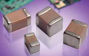 KYOCERA AVX Components Corporation-08056C225MAT2A Kondensator, keramisch, mehrschichtig Cap Ceramic 2.2uF 6.3V X7R 20% Pad SMD 0805 125°C T/R