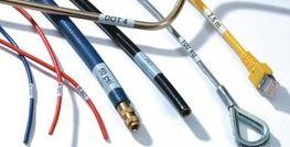 BURNDY-TAG22T3-100B Kabelmarkierungen thermal transfer self-laminating labels are a conformable vinyl film with a white printable surface followed by a clear tail that laminates the printed text when applied to a wire or cable