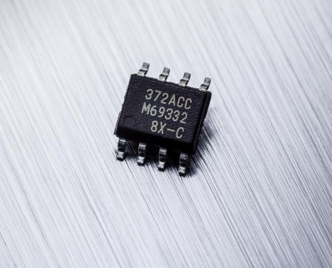 Melexis-MLX90372GDC-ACC-100-RE Capteur de position linéaire et angulaire Position Sensor IC Automotive AEC-Q100