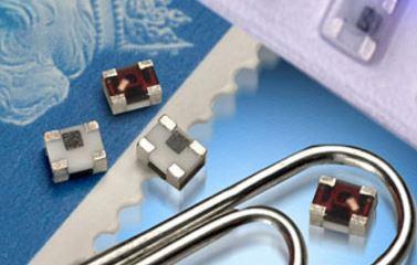 KYOCERA AVX Components Corporation-LP0805A2442AWTR Filtres RF RF Filter Low Pass 2400MHz to 2484MHz 0.4dB 50Ohm SMD 4Pin 0805 T/R