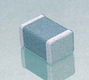 KYOCERA AVX Components Corporation-0201YA390JAT2A Kondensator, keramisch, mehrschichtig Cap Ceramic 39pF 16V C0G 5% Pad SMD 0201 125°C T/R