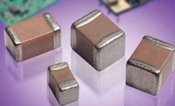 KYOCERA AVX Components Corporation-06035A821FAT4A Kondensator, keramisch, mehrschichtig Cap Ceramic 820pF 50V C0G 1% Pad SMD 0603 125°C T/R