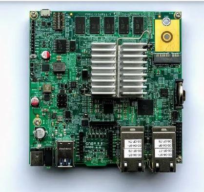 NXP Semiconductors-FRWY-LS1046A-AC Cartes et kits de développement de systèmes intégrés LS1046A Microprocessor Development Board 1600MHz CPU 4GB RAM 64MB/512MB NAND Flash/SPI Flash Linux/Mac/Win