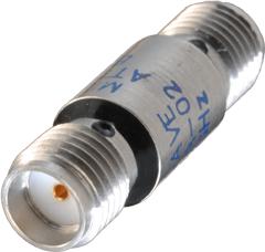Cinch Connectivity Solutions-ATT-290F-06-SMA-02 Atenuador fijo High Performance Fixed Attenuator 18GHz