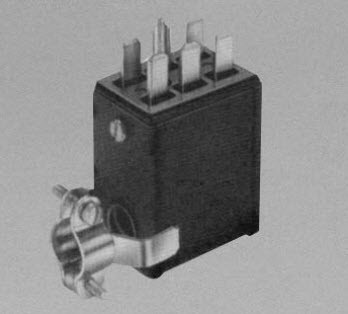 Cinch Connectivity Solutions-P2408CCE Embases de raccordement et réceptacles PCB Conn Multiple Density HDR 8 POS Solder Lug RA Cable Mount