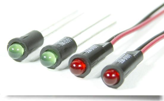 Dialight-558-6403-007F Panel Mount Indicators LED Panel Mount Indicator Uni-Color White 850mcd 2-Pin