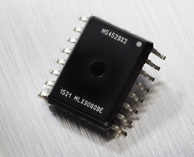 Melexis-MLX90809LXG-EAD-007-RE Sensor de presión de montaje en tablero Relative Pressure Sensor IC
