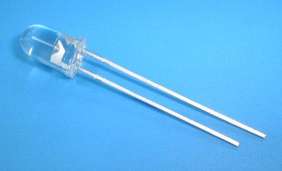 EVERLIGHT Electronics Co., Ltd-334-15-X1C5-6QSA LEDs LED Uni-Color White 2-Pin T/R