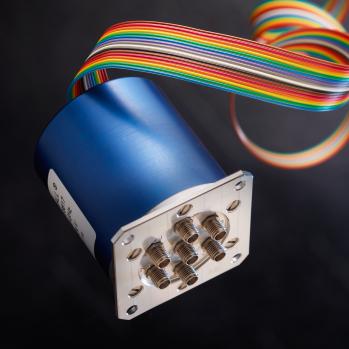 Radiall-R577363005 Commutateur FR RF Switch DPDT 0MHz to 3GHz 80dB