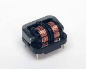 KEMET Corporation-UALR10H1309700 Gleichtakt-Drosseln Common Mode Chokes Dual 9700uH 10kHz 1.3A 0.27Ohm DCR Thru-Hole Tray