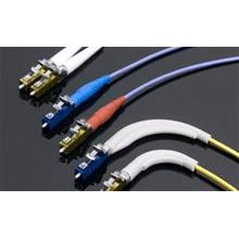 Molex-1063971862 Steckverbinder, LWL LC2+ Connector, Multimode, 127um Ceramic PC Ferrule, 2.00mm Simplex Cable, White Housing, 90° Boot