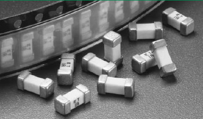 Littelfuse-0454012.MR Sicherungen Fuse Chip Slow Blow Acting 12A 72V SMD Solder Pad 2410 Ceramic T/R CSA/UL