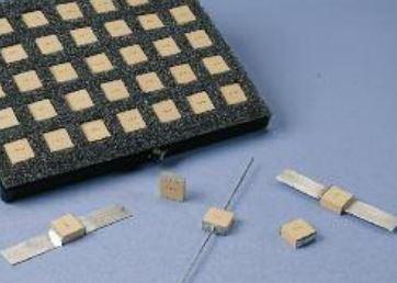 KYOCERA AVX Components Corporation-100E101GAW3600XB20 Kondensator, keramisch, mehrschichtig Cap Ceramic 100pF 3600V P90 2% Axial 125°C Bag