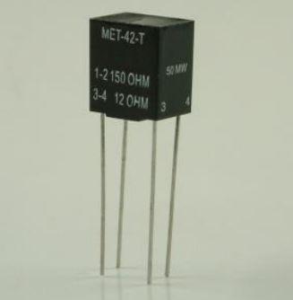 Triad Magnetics-MET-42-T-B Audiotransformator Audio Transformer 3.54:1 1000Vrms 20Ohm Prim. DCR 2.5Ohm Sec. DCR 4 Terminal Pin Thru-Hole