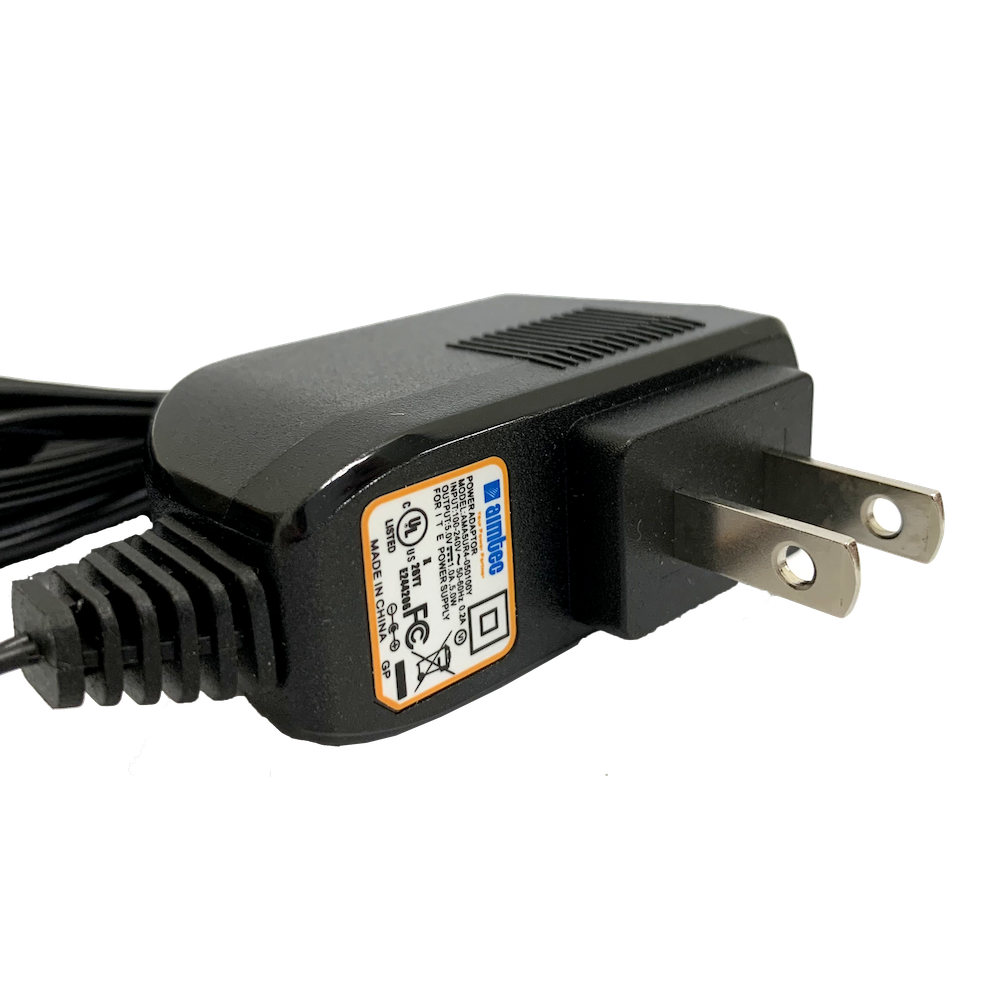 Aimtec-AMA5UK1-050100Y Externer steckbarer Adapter Plug-In Adapter Single-OUT 5V 1A 5W Box