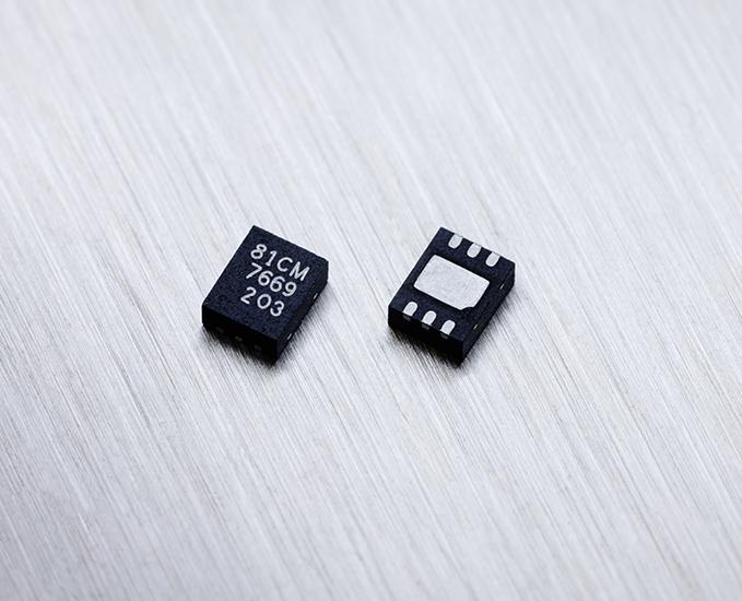 Melexis-MLX90381GLW-ACA-100-SP Sensor magnetoresistivo Monolithic Contactless Sensor IC