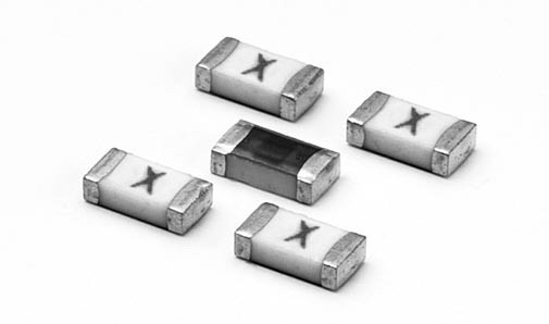 Littelfuse-044002.5WR Fuses Fuse Chip Fast Acting 2.5A 32V SMD Solder Pad 1206 Ceramic T/R CSA/UL