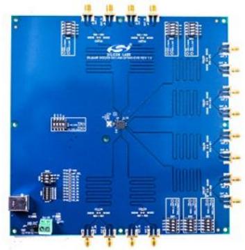 Skyworks Solutions-SI52258-A-EVB Cartes et kits de développement d'horloge et minuteur Si5225x Automotive Grade PCIe Gen 1/2/3/4/5 Clock Generator Evaluation Kit