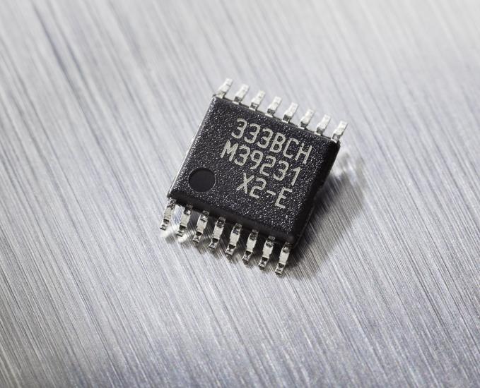 Melexis-MLX90333KGO-BCT-000-TU Sensoren zur Weg- und Winkelmessung Linear Position Sensor 5.5V Analog Output 16-Pin TSSOP Tube