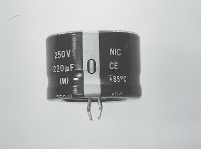 NIC Components-NRLF101M400V30X20F Kondensator, Aluminium Cap Aluminum Lytic 100uF 400V 20% (30 X 20mm) Snap-In 10mm 1.989 Ohm 0.47A 2000h 85°C Bulk