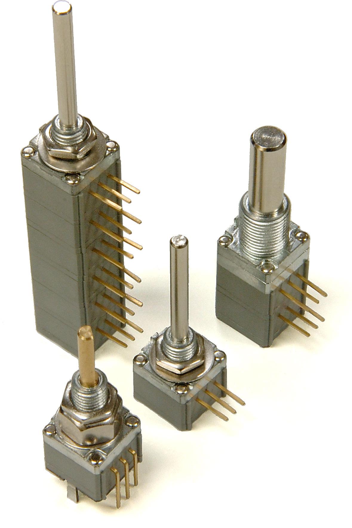 TT Electronics / BI Technologies-P260P-D1BS3CA500K Res Conductive Plastic POT 500K Ohm 10% 0.25W(1/4W) 1(Elec)/1(Mech)Turns 6.35mm (31.2 X 12.7 X 13.3mm) Pin Panel Mount/Through Hole Box/Tray