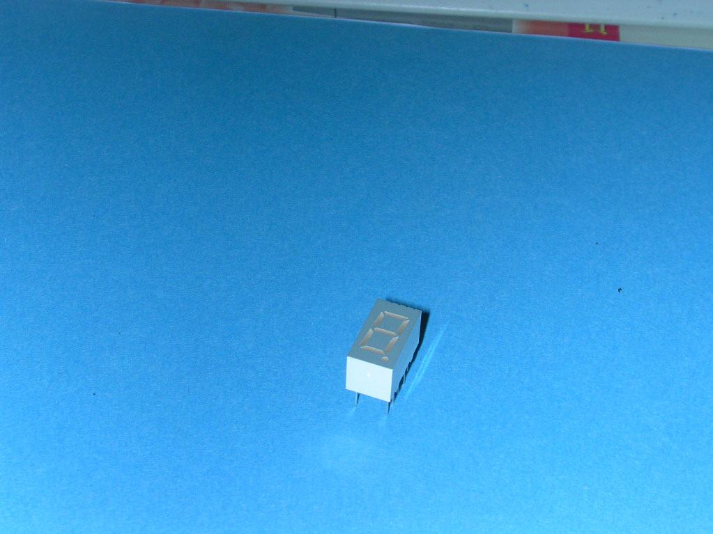 Everlight Electronics-ELS-316SURWA/S530-A3 Display LED segmentati Display Segmented Module 1DIGIT 8LED Hyper Red CA 10-Pin DIP Module