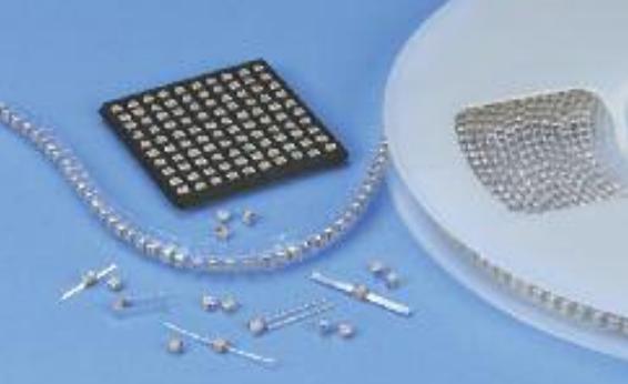 KYOCERA AVX Components Corporation-700B471FTN50XT Kondensator, keramisch, mehrschichtig Cap Ceramic 470pF 50V C0G 1% Pad SMD 125°C T/R