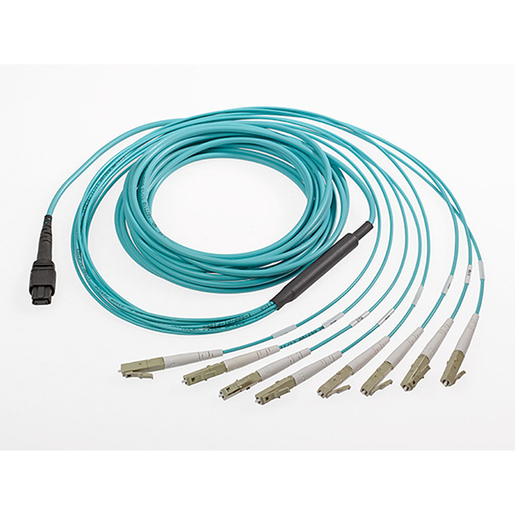 Molex-1062835103 Assemblage de câble à fibre optique Quad Small Form-factor Pluggable (QSFP) Optical Breakout Cable Assembly, 4 TX, 4 RX, 8 Fiber MTP - 8 LC Multimode 50/125um 3.00mm Round Cable Plenum, High Bandwidth (OM3), 5.0m Length, Aqua Cable