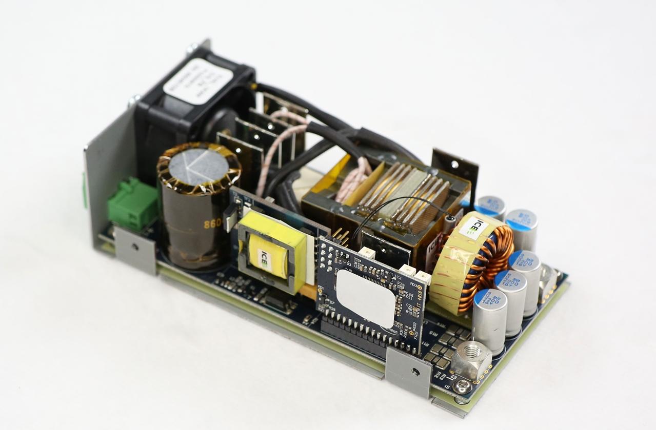 Infineon Technologies AG-EVAL1K4WZVSFBSMDTOBO1 Energiemanagement, Entwicklungsplatinen und -kits Power-MOSFET Evaluation Board