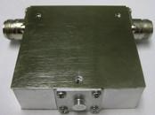 DiTom Microwave-D3I0802N-3 Isolateur et circulateur RF RF Isolator 800MHz to 2000MHz Bag