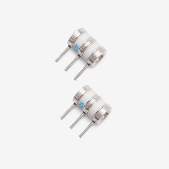 Littelfuse-RF2126-000 Gasentladungslampen Gas Discharge Tubes 150VDC 10kADC 10AAC 1pF Solder Pad SMD