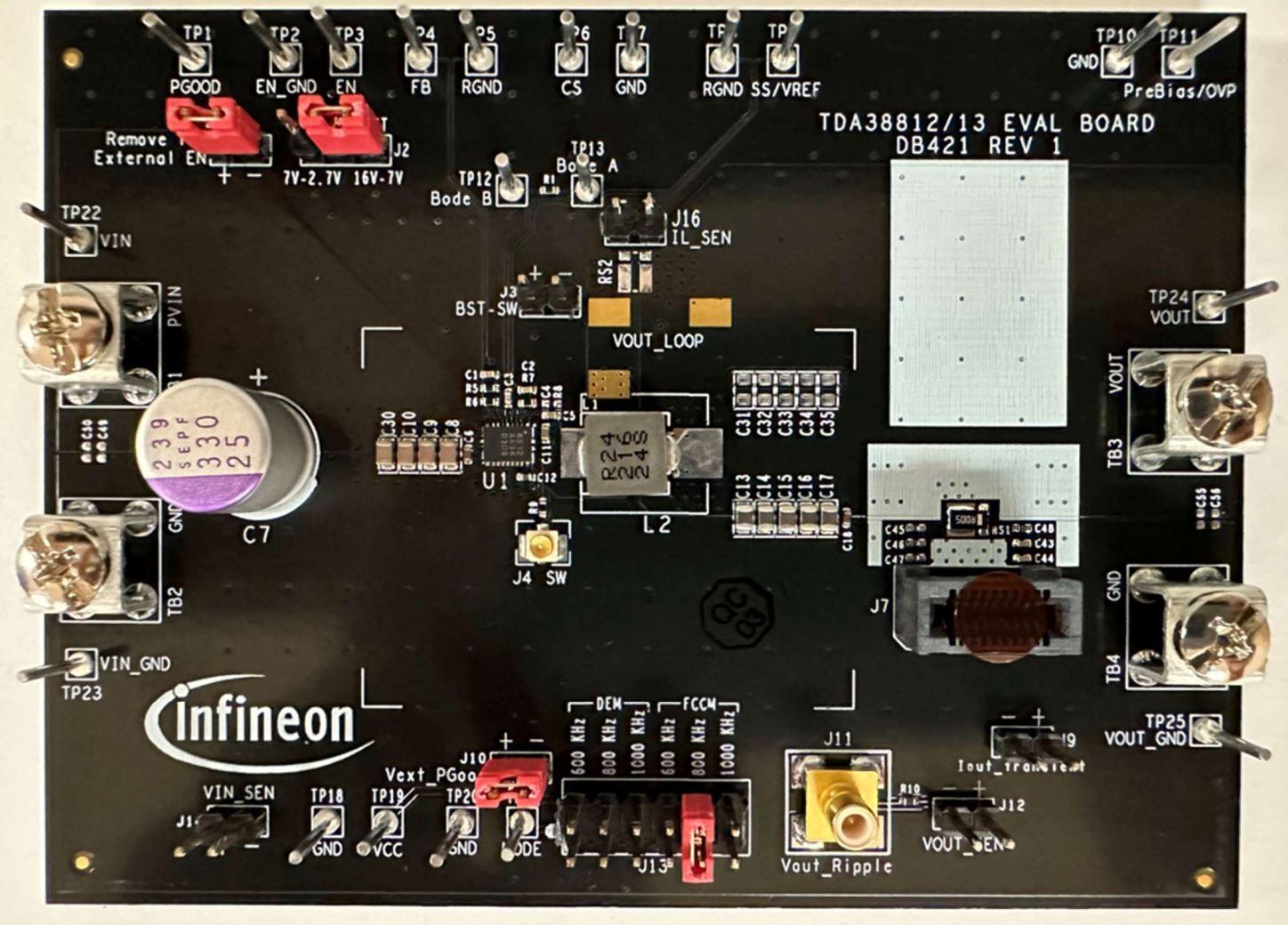Infineon Technologies AG-EVALTDA3881233VOUTTOBO1 Energiemanagement, Entwicklungsplatinen und -kits Evaluation board featuring 20 A synchronous buck regulator with FAST COT control, adjustable current limit and voltage tracking