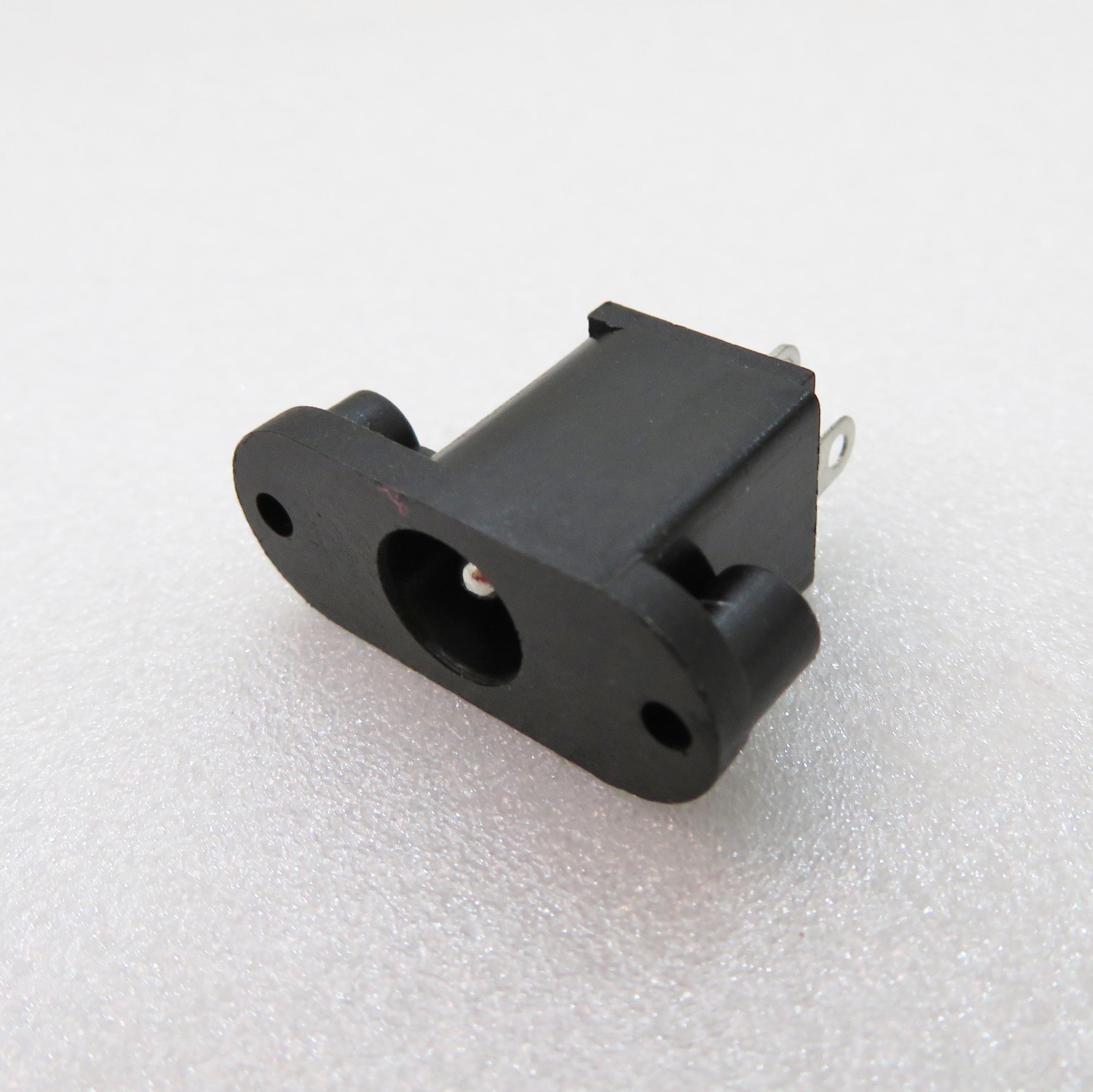 ADAM TECH-ADC-047A-1 Steckverbinder DC Power Jack center PIN Connector