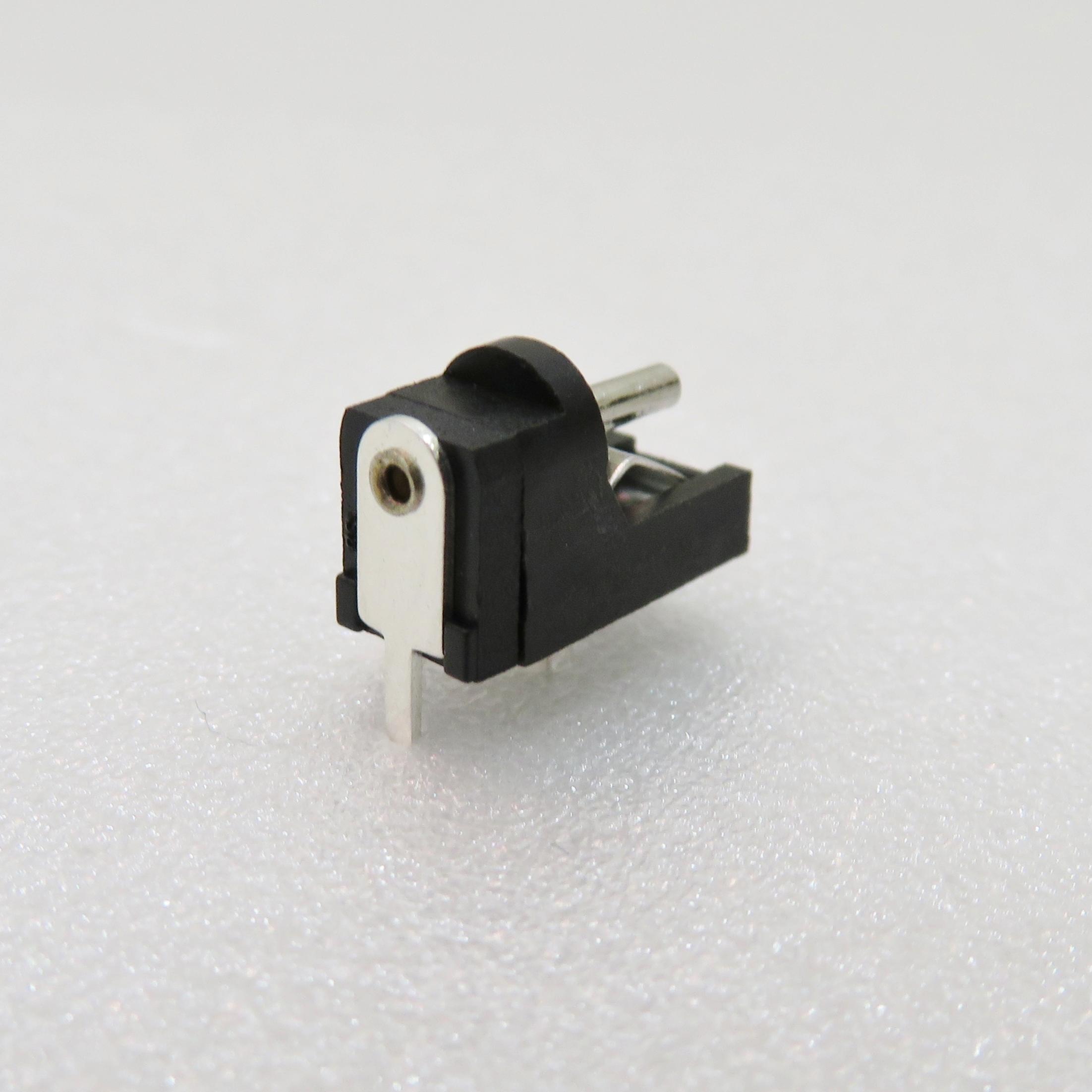 ADAM TECH-ADC-009-4 Steckverbinder DC Power Jack center PIN Connector