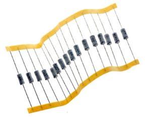 Welwyn Components-ULW5-22RJT075 Foro singolo fissato al resistore Res Wirewound 22 Ohm 5% 5W ±200ppm/°C Cement AXL T/R