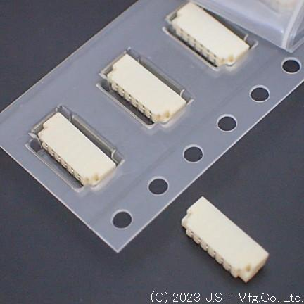 JST Manufacturing-SM06B-SURS-TF (LF)(SN) Embases de raccordement et réceptacles PCB Conn Shrouded Header (4 Sides) HDR 6 POS 0.8mm Solder RA SMD T/R
