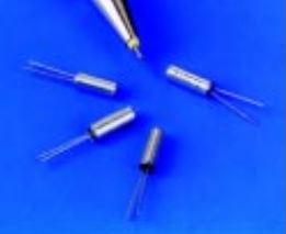Raltron Electronics-CSA309-12.800-18-EXT Cristaux Crystal 12.8MHz ±50ppm (Tol) ±50ppm (Stability) 18pF FUND 50Ohm 2-Pin Thru-Hole