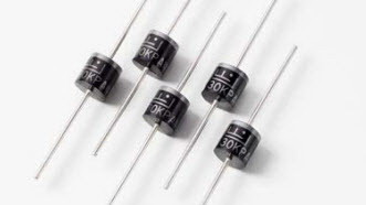 Littelfuse-SLD10U-022-B 瞬态电压抑制器 (TVS) TVS Diode Single Uni-Dir 10V 5KW Automotive AEC-Q101 2-Pin Case P-600 Bulk