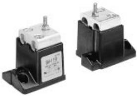 Eaton-BH-1133 Accesorios del fusible Fuse Block 400A 2500V Stud Mount Bolt Down