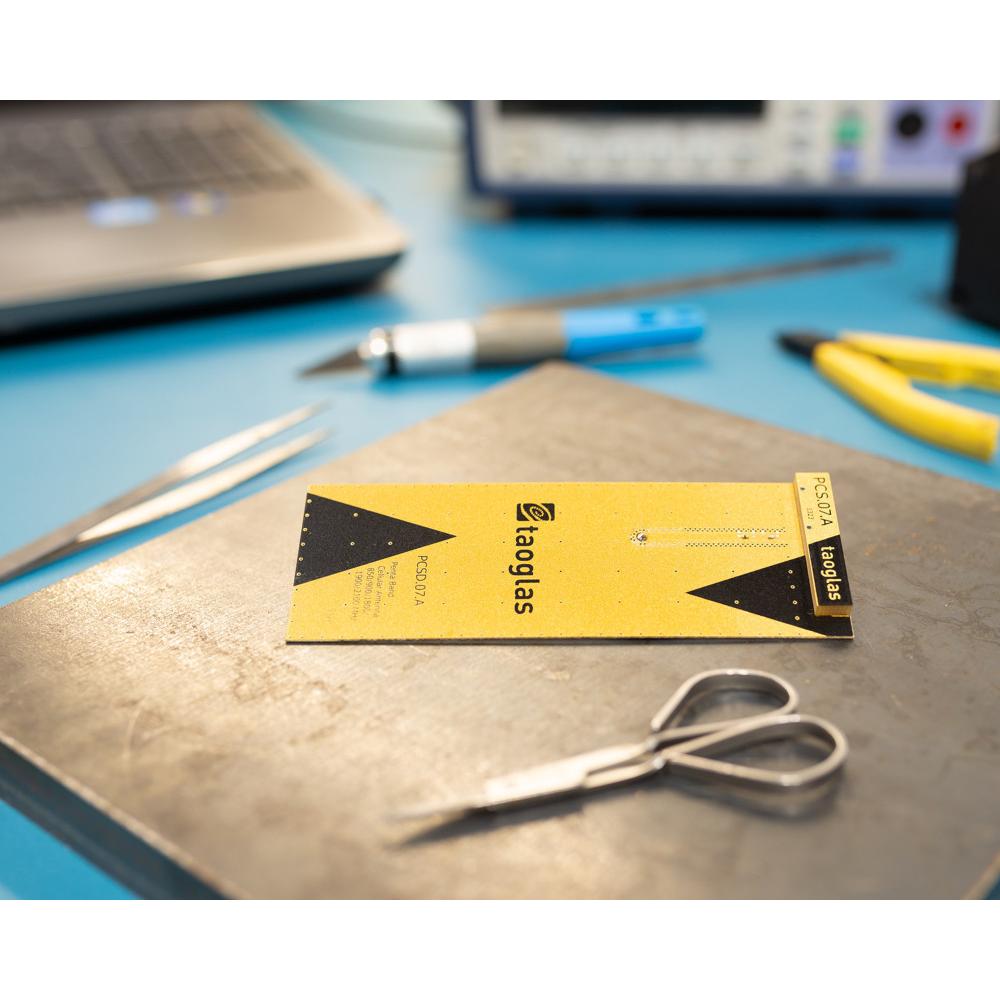 taoglas-PCSD.07.A Kit e schede di sviluppo RF/Wireless PCS.07.A Antenna Evaluation Board