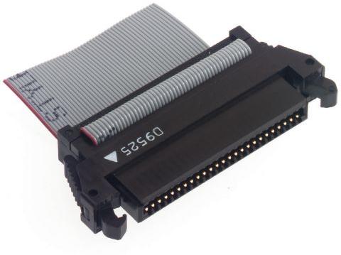 3M-P25E-068S-EA Piastre connettori e prese PCB Conn IDC Connector SKT 68 POS 1.27mm IDT RA Cable Mount Loose