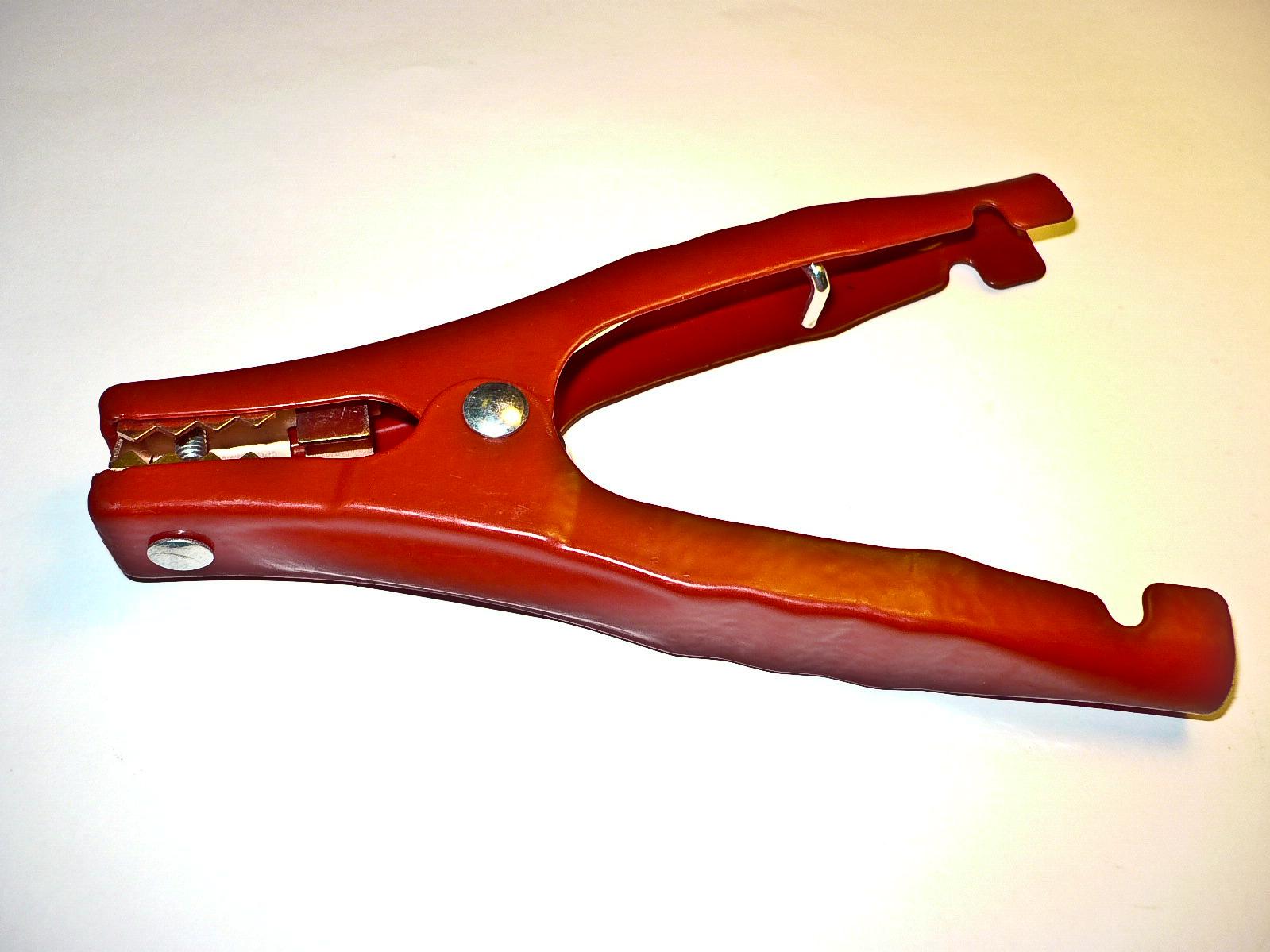 Mueller Electric-BU-X15400-2  Conn Miniature Battery Clip 1 POS Crimp/Solder ST Cable Mount 1 Port